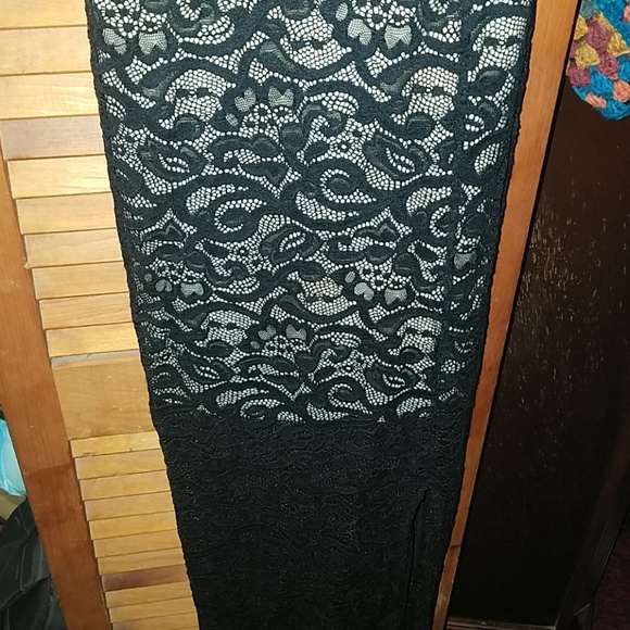 Floor length dress - Picture 2 of 3